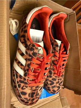 adidas gazelle silver green womens Women's Adidas Forum Mid Multicolor GV7673 – Sneaker Junkies main image 0